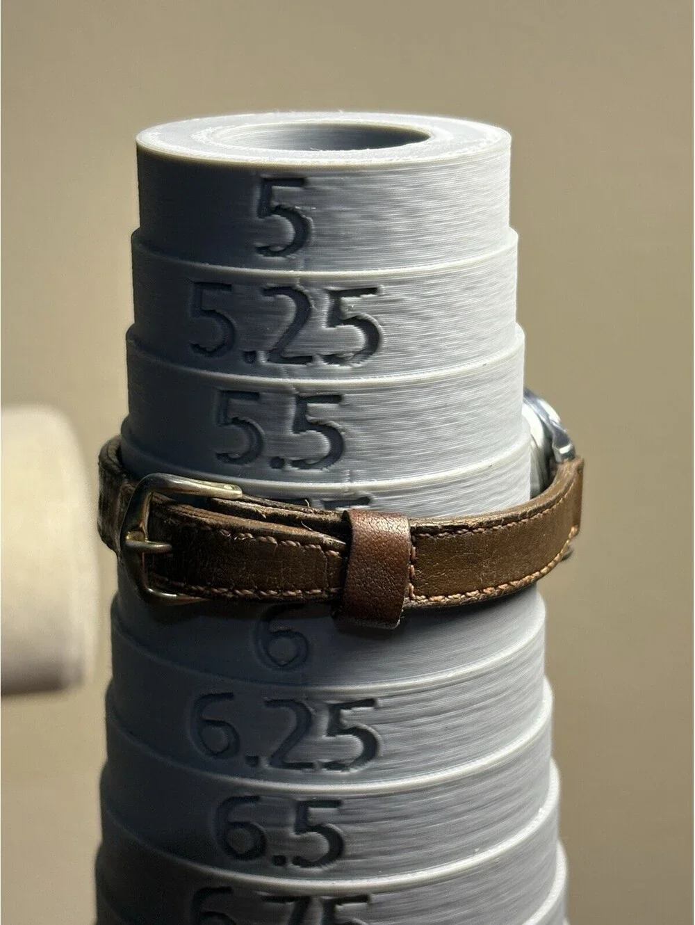 Vintage Eloga 17J Hand-Wind Watch Red Second Hand Cream Dial Explorer Font Swiss